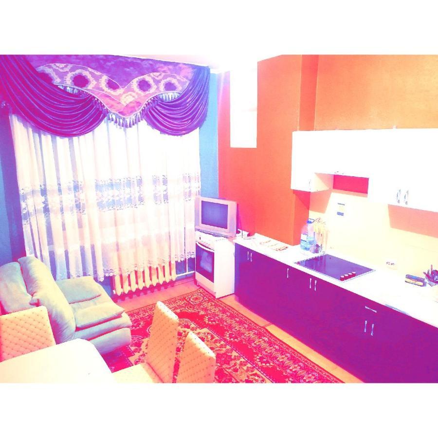 Nomad Apartment On Syganak 10Str Asztana Szoba fotó